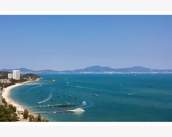 喝热汤排湿气：中医养生的理想选择